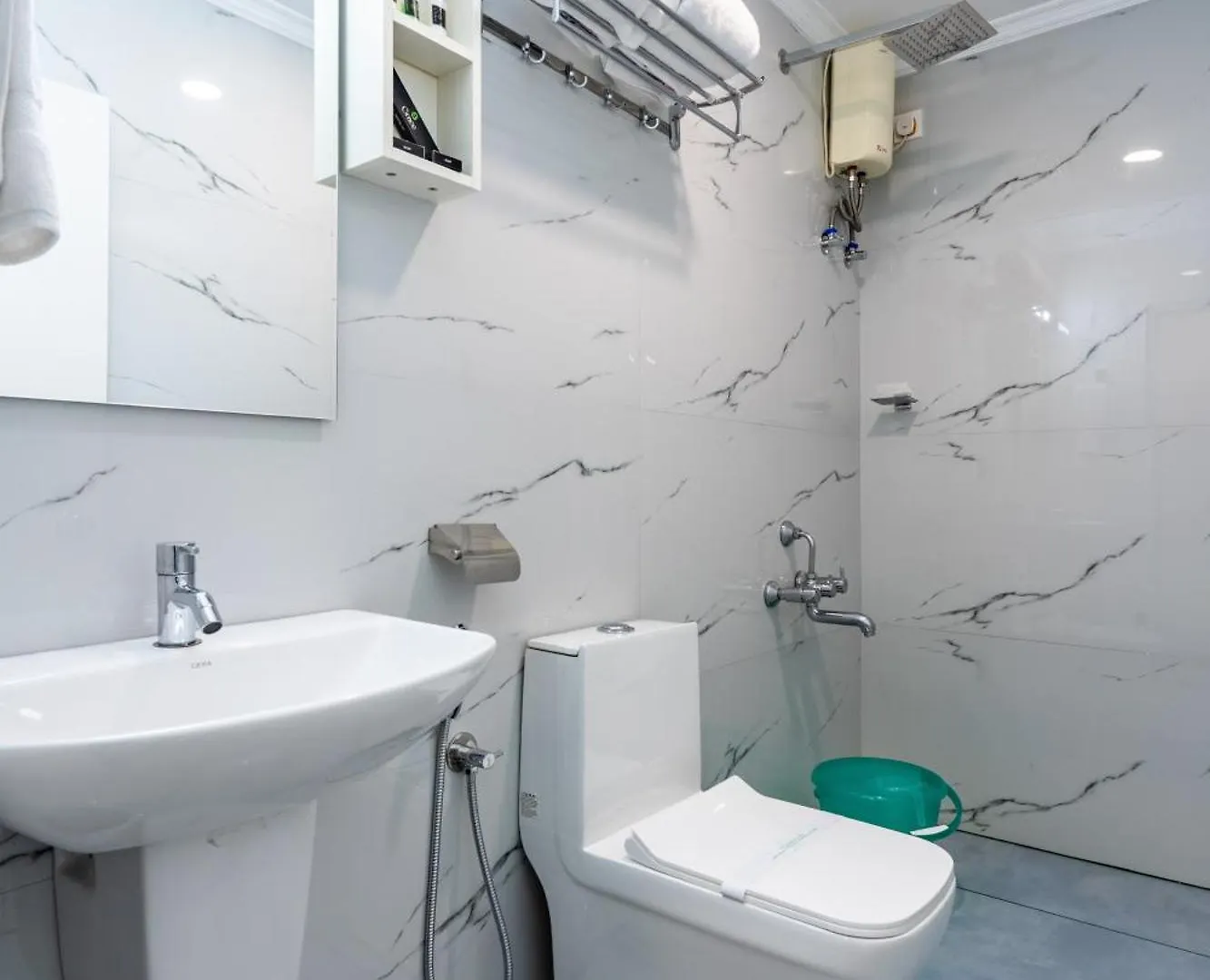 Grace Suites Kochi 3*,