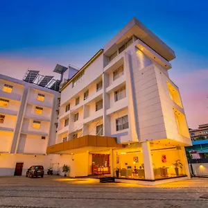 Hotel Seven Lights, Kochi